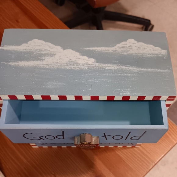 Noah's Ark Trinket or Jewelry Chest with 3 drawers - Picture 6 of 8